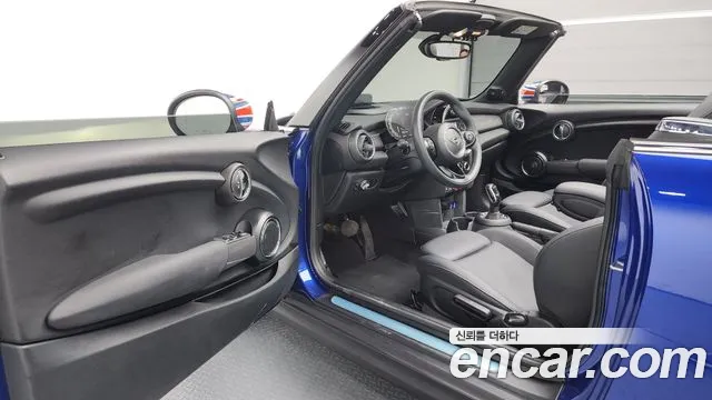 Mini Cooper Convertible id 2685009 из Кореи 11