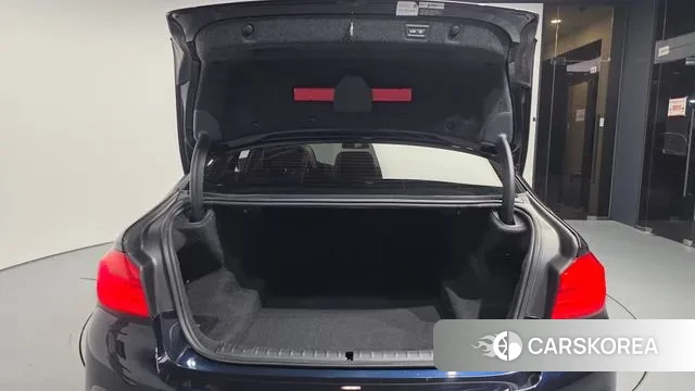 BMW 5 Series (G30) id 3464370 из Кореи 11