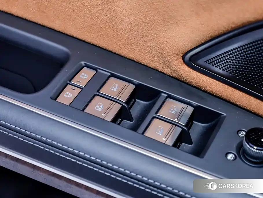 Audi A8 id 4659787 из Китая 11