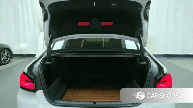 BMW 5 Series (G30) id 3089866 из Кореи 11