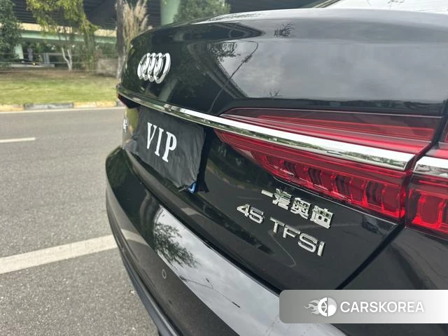 Audi A6L id 4278789 из Китая 11