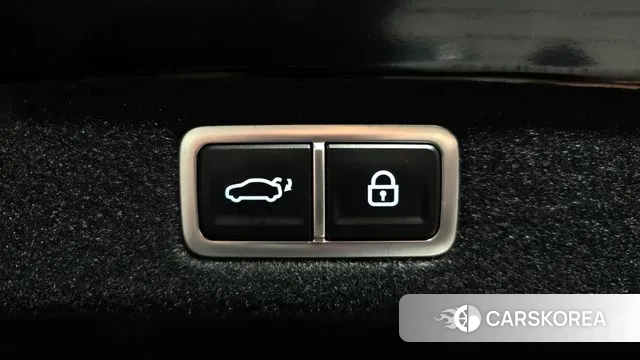 Hyundai Grandeur (GN7) id 3442616 из Кореи 11