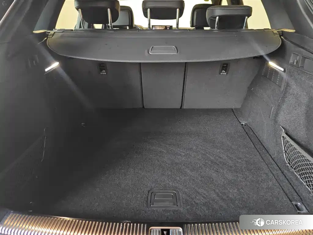 Audi Q5L id 4679501 из Китая 11