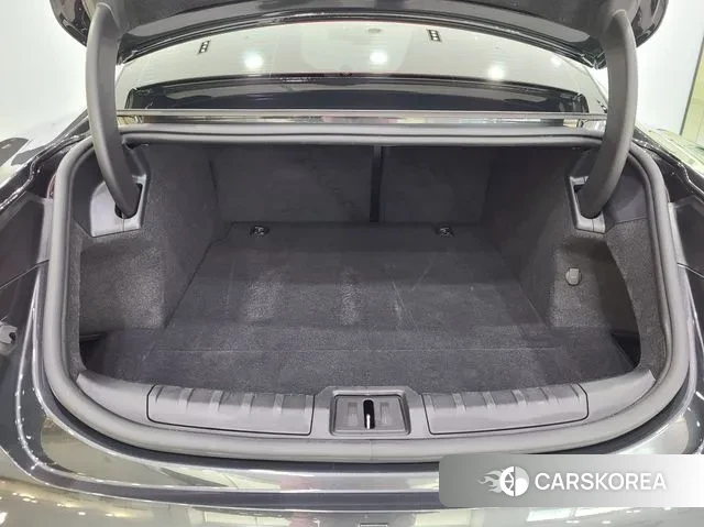 Porsche Taycan id 3706845 из Кореи 11