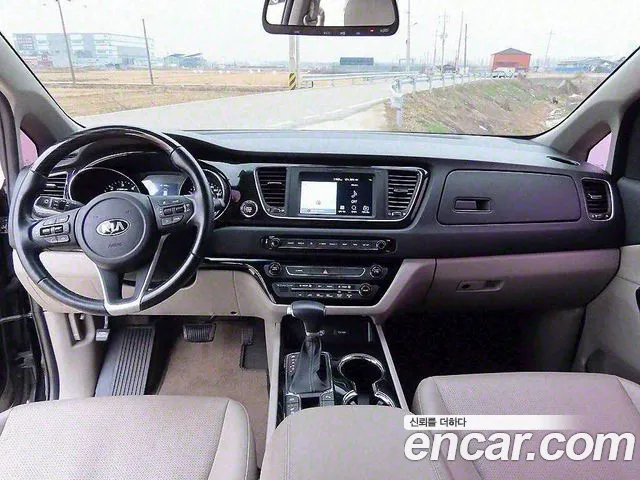Kia The New Carnival id 2522954 из Кореи 11