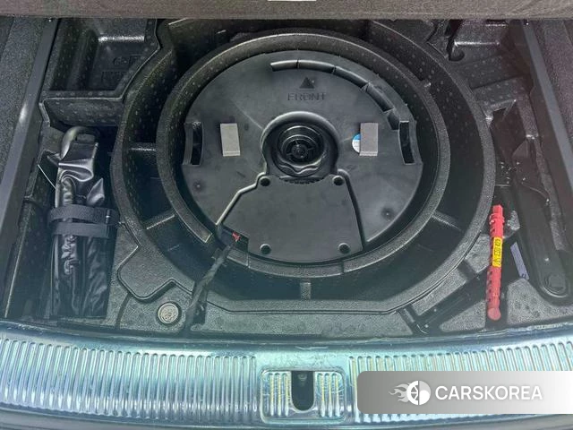 Audi Q5L id 4212678 из Китая 11