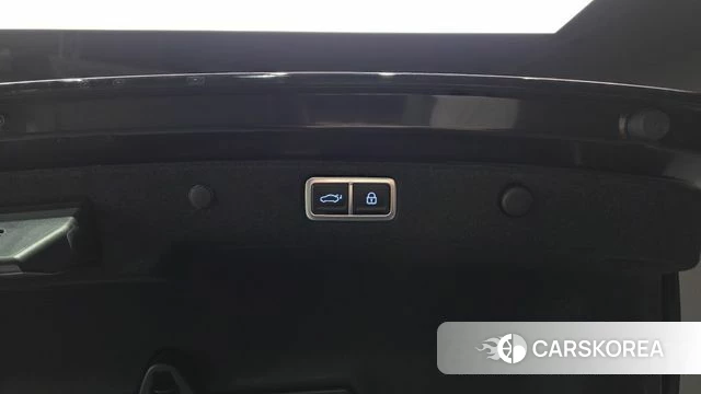 Hyundai Grandeur (GN7) id 3841330 из Кореи 11