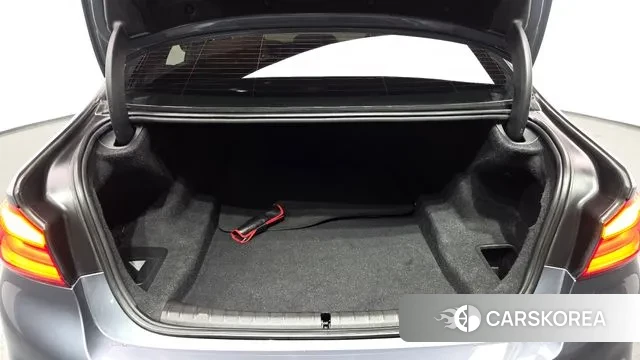 BMW 5 Series (G30) id 3677710 из Кореи 11