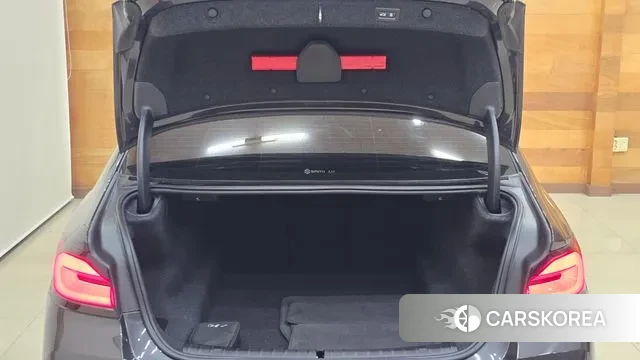 BMW 5 Series (G30) id 3395729 из Кореи 11