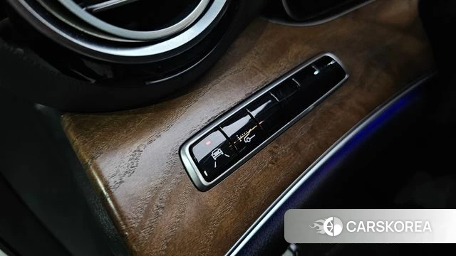 Mercedes-Benz E-Class W213 id 4251439 из Кореи 11