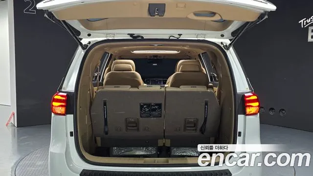 Kia The New Carnival id 2808467 из Кореи 11