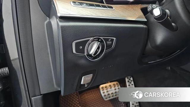 Mercedes-Benz E-Class W213 id 4722752 из Кореи 11