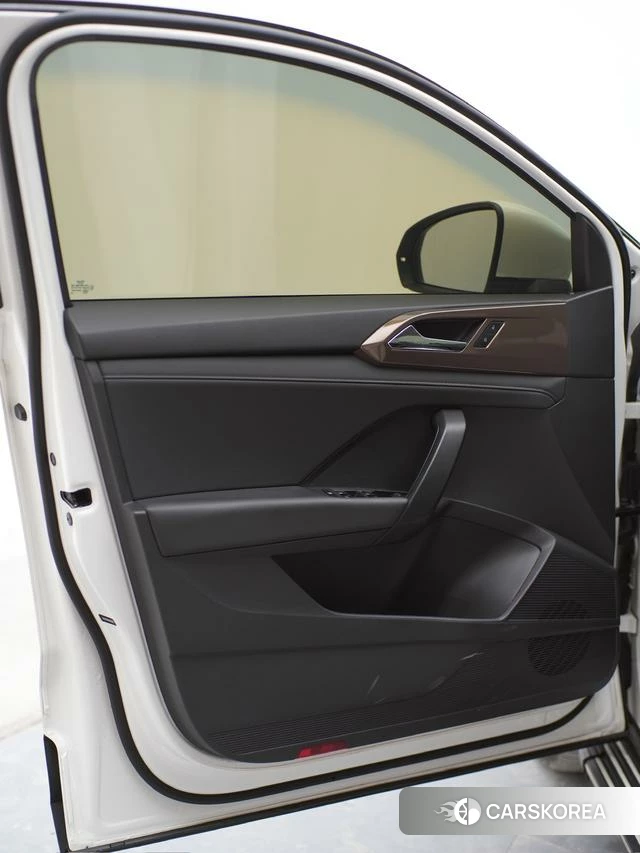 Volkswagen Tuyue id 4299773 из Китая 11