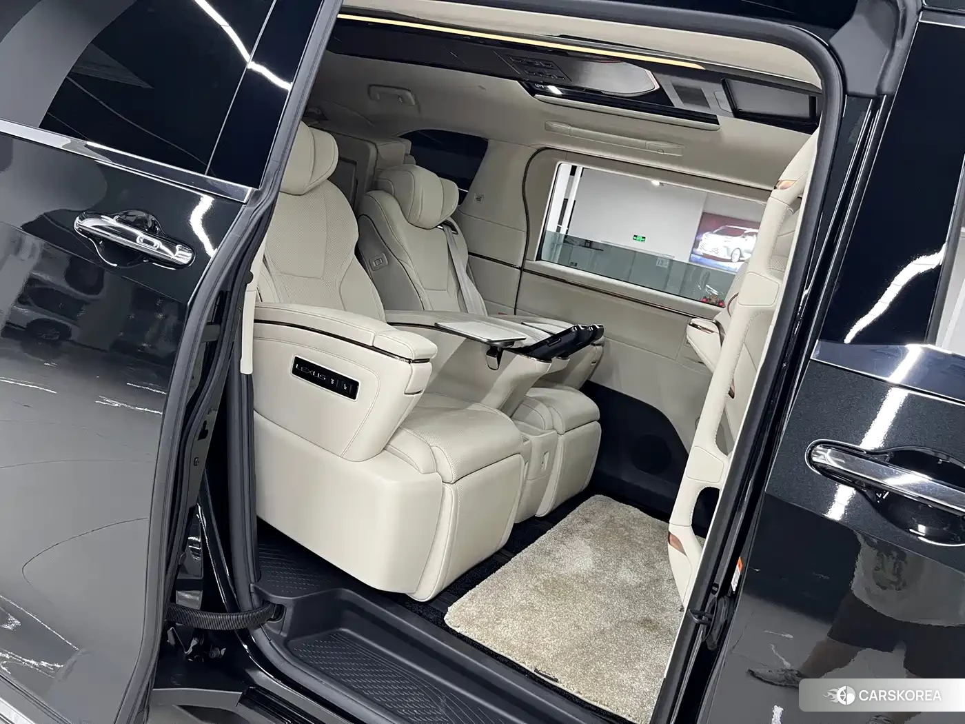 Lexus LM id 4664515 из Китая 11
