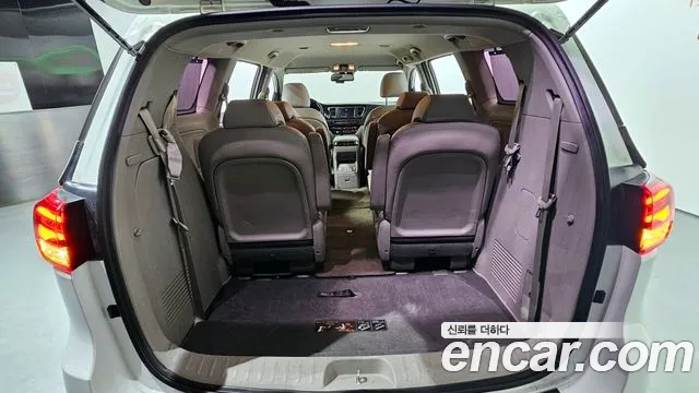 Kia The New Carnival id 2675948 из Кореи 11