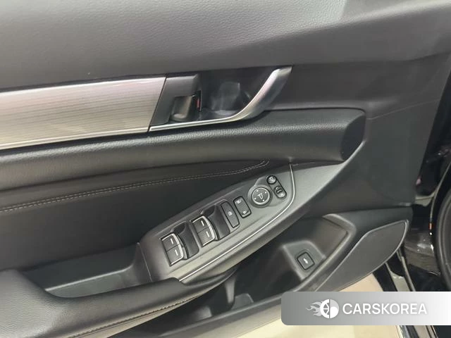 Honda Accord id 4258736 из Китая 11