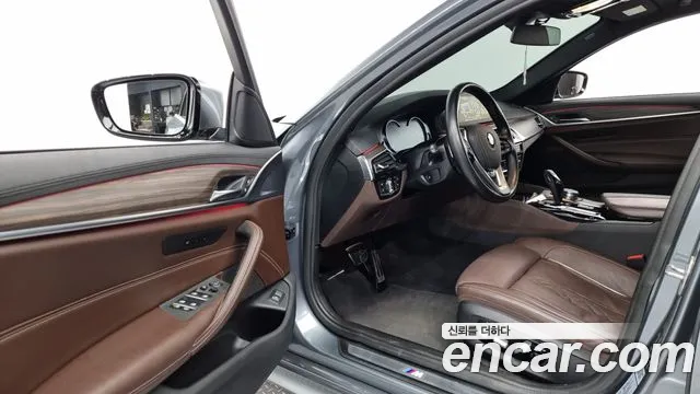 BMW 5 Series (G30) id 2684912 из Кореи 11