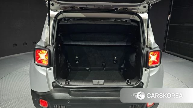 Jeep Renegade id 3813874 из Кореи 11