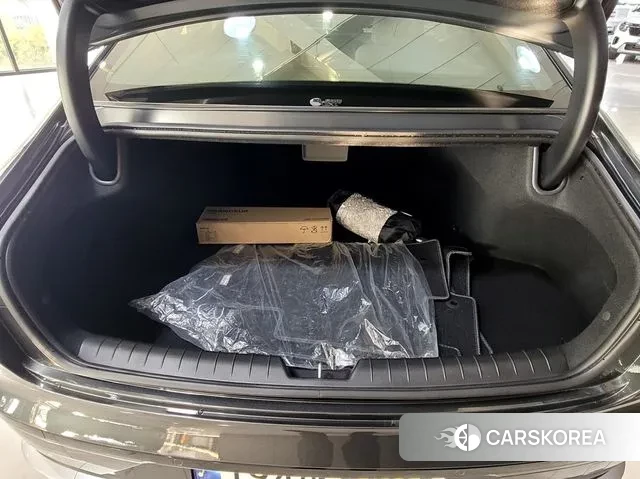 Hyundai Grandeur (GN7) id 3322058 из Кореи 11