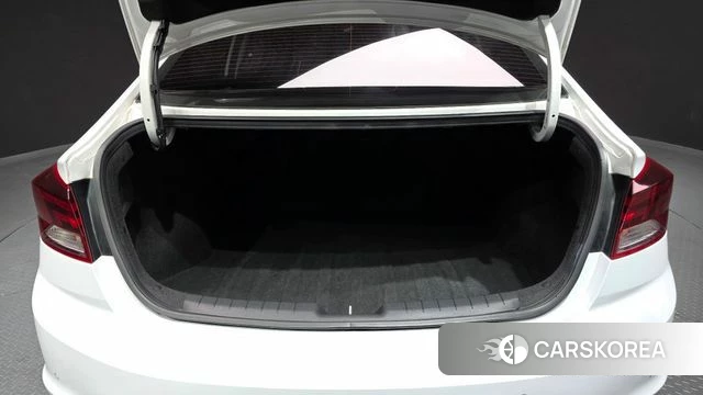 Hyundai The New Avante AD id 4339465 из Кореи 11