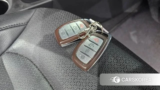 Hyundai Avante AD id 3647209 из Кореи 11