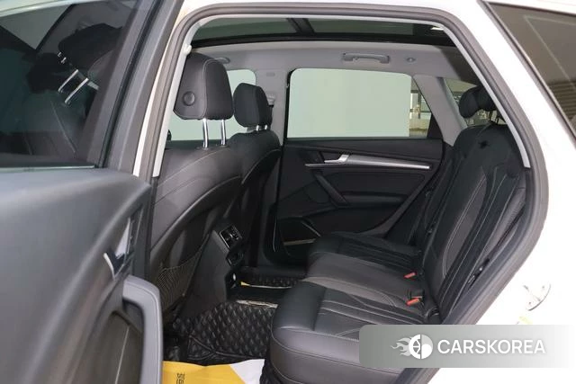 Audi Q5L id 4273671 из Китая 11