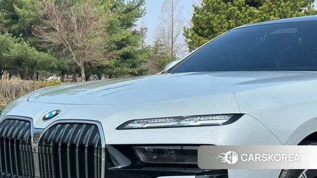 BMW 7 Series (G70) id 3877174 из Кореи 11