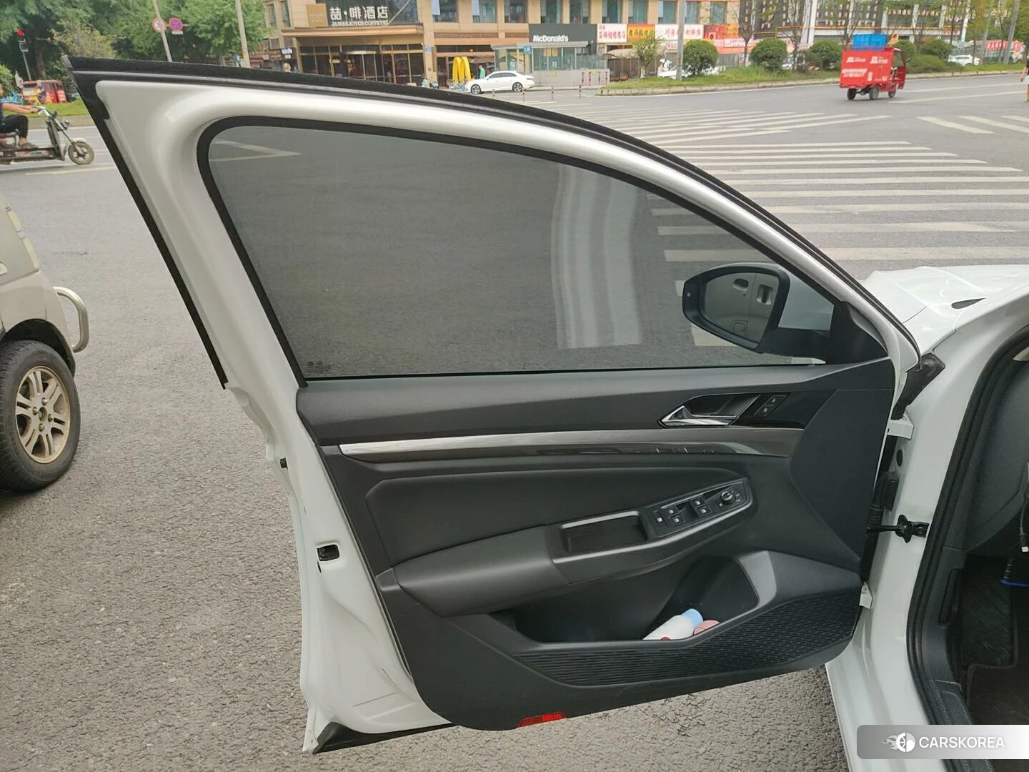 Volkswagen Bora id 4498879 из Китая 11