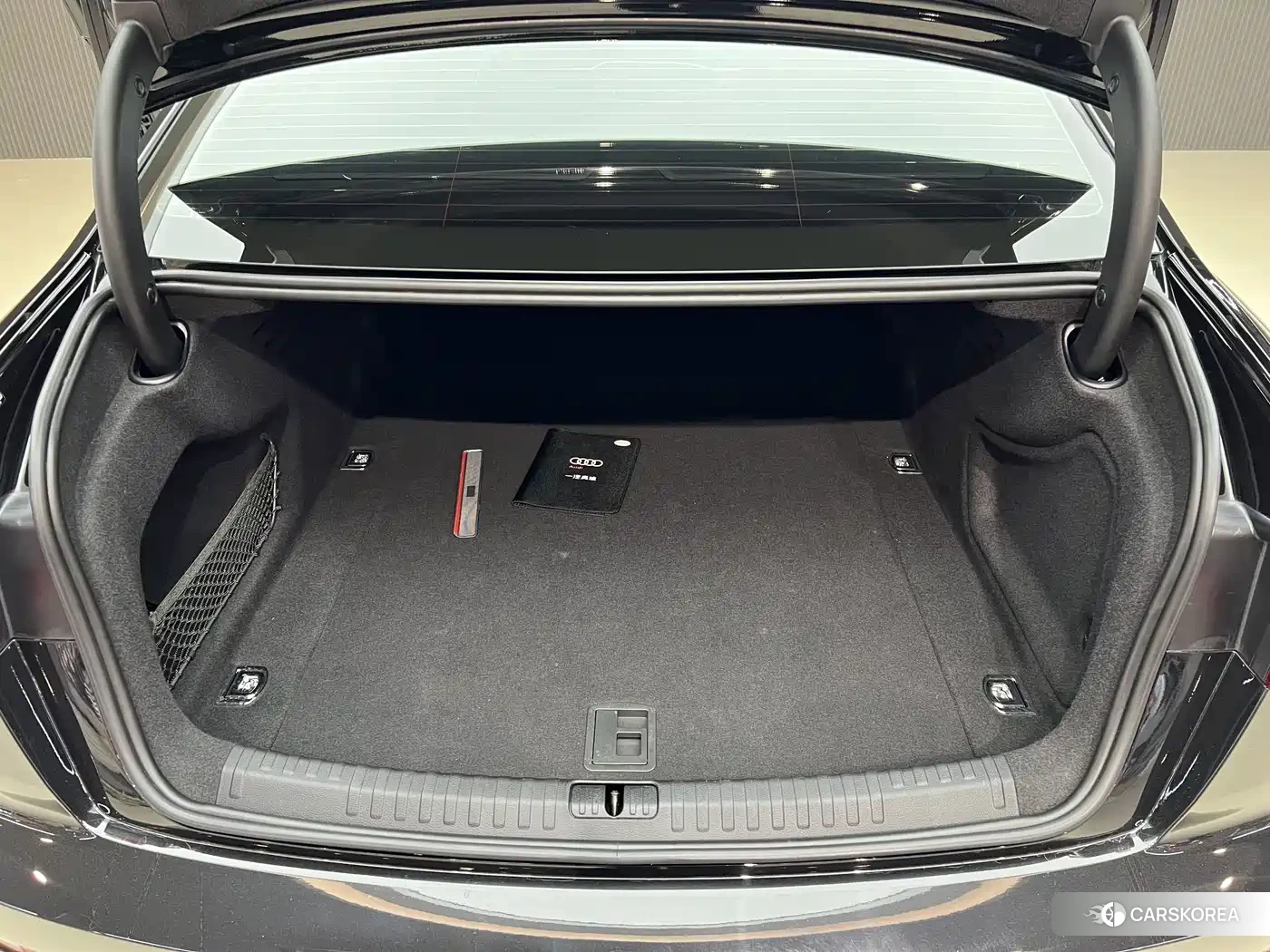 Audi A6L id 4539420 из Китая 11