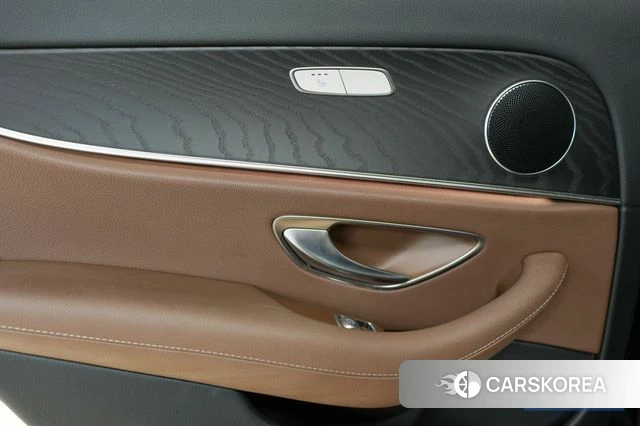 Mercedes-Benz E-Class W213 id 3832804 из Кореи 11