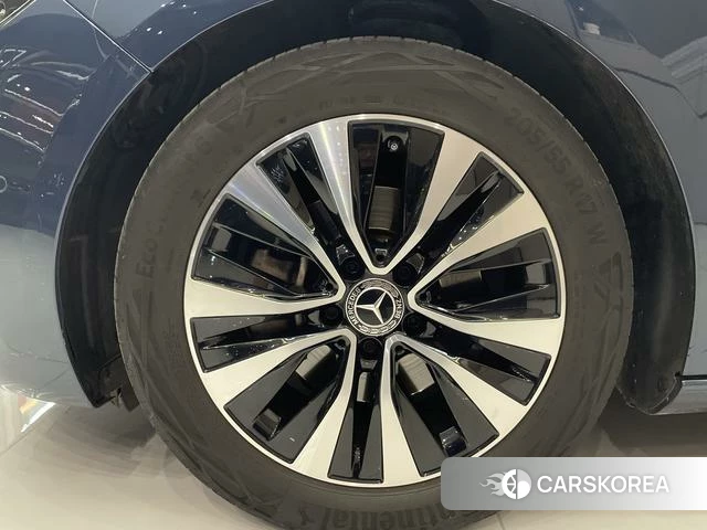 Mercedes-Benz Class B id 4273728 из Китая 11