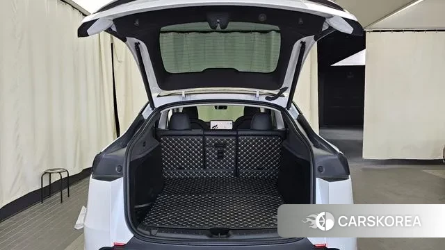 Tesla Model Y id 3299532 из Кореи 11