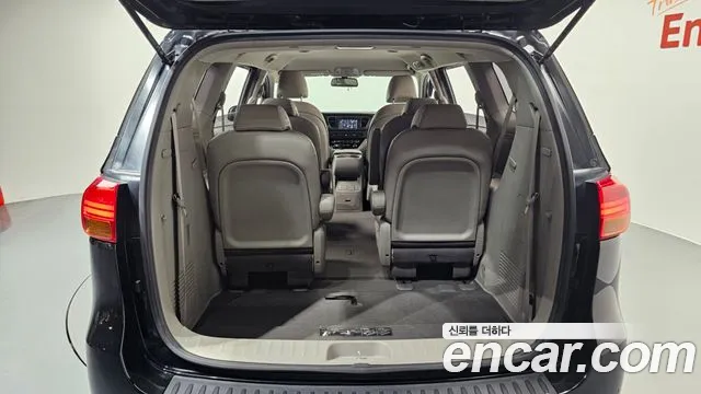 Kia All New Carnival id 2702107 из Кореи 11