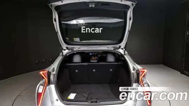 Toyota Prius 4th Generation id 2455047 из Кореи 11