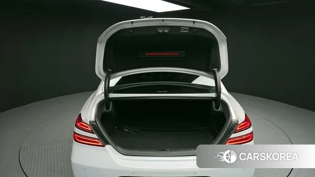 Genesis The New G70 id 3611580 из Кореи 11