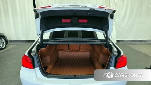 BMW 5 Series (G30) id 3814464 из Кореи 11