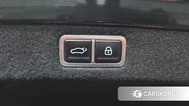 Hyundai Grandeur (GN7) id 3586258 из Кореи 11