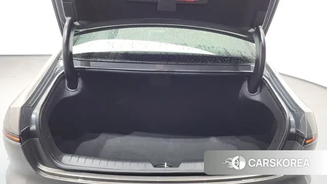 Hyundai Grandeur (GN7) id 3675011 из Кореи 11