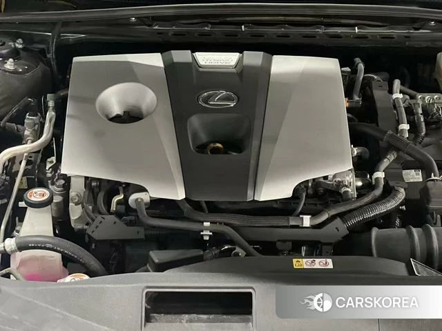 Lexus ES id 4298192 из Китая 11
