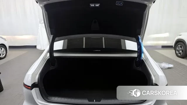 Hyundai Grandeur (GN7) id 3426641 из Кореи 11