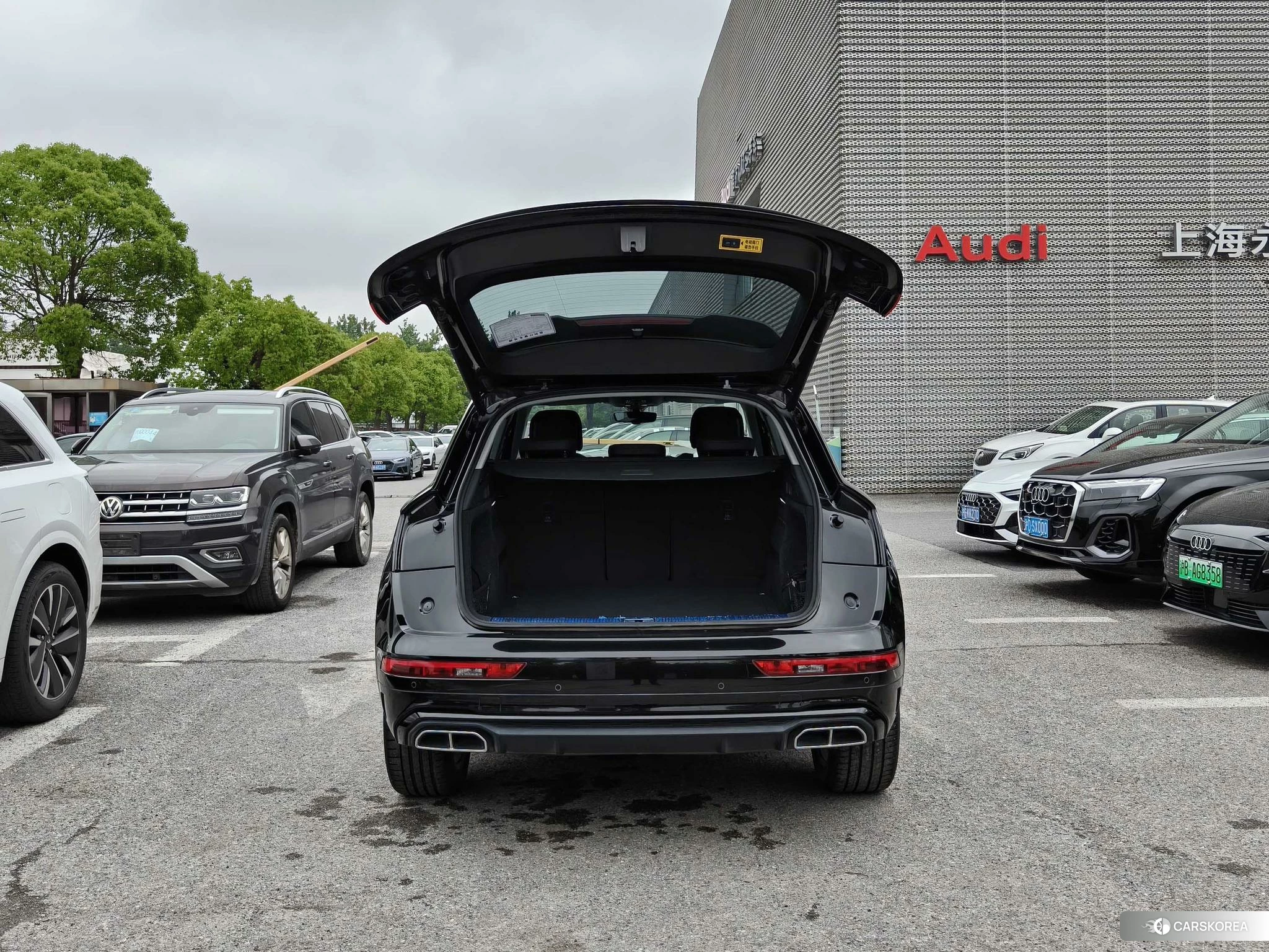 Audi Q5L id 4467576 из Китая 11