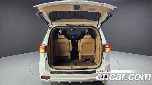 Kia The New Carnival id 2932613 из Кореи 11