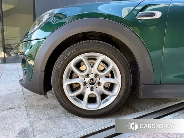 Mini Cooper Convertible id 3380195 из Кореи 11