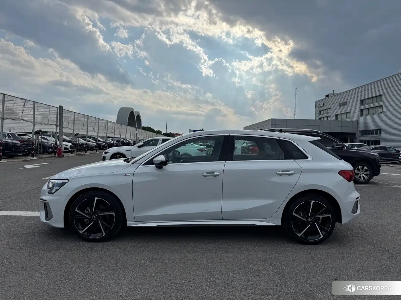 Audi A3 id 4601839 из Китая 11