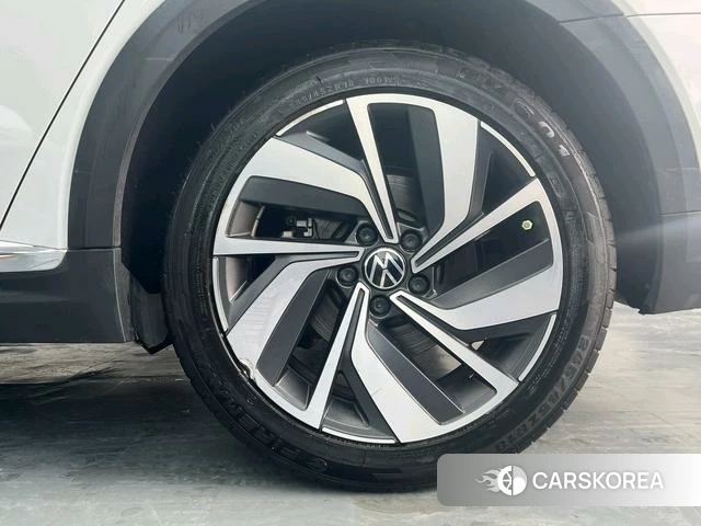 Volkswagen CC id 4259498 из Китая 11