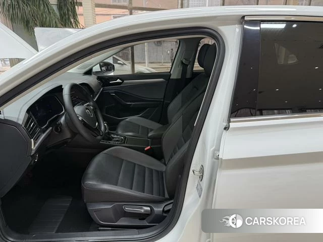 Volkswagen Sagitar id 4264880 из Китая 11