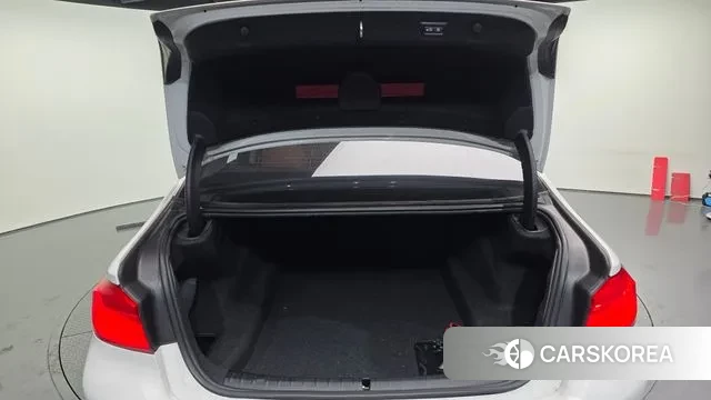 BMW 5 Series (G30) id 3345414 из Кореи 11