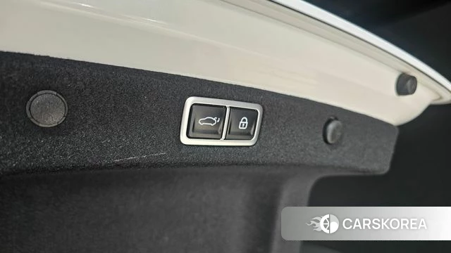 Hyundai Grandeur (GN7) id 4469018 из Кореи 11