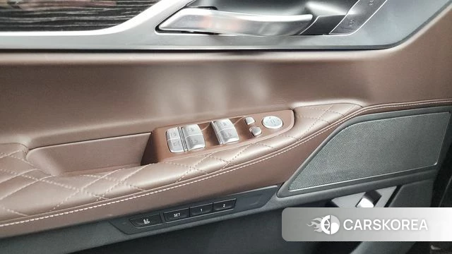 BMW 7 Series (G11) id 4429974 из Кореи 11