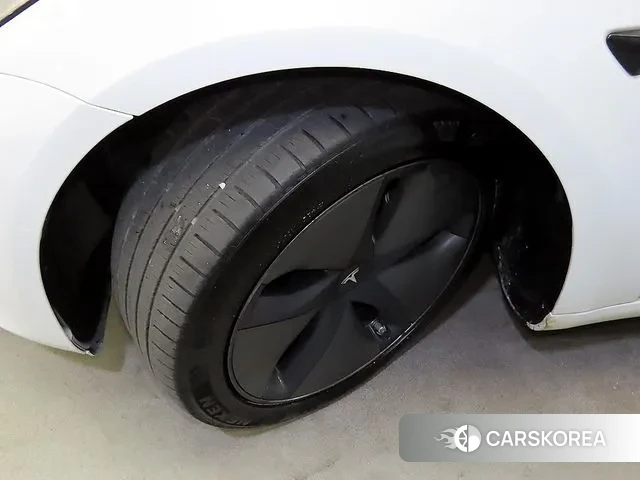 Tesla Model 3 id 3349828 из Кореи 11